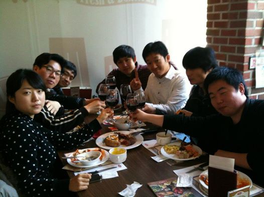 (주)리얼커뮤니케이션즈가 첫 돌을 맞았습니다.